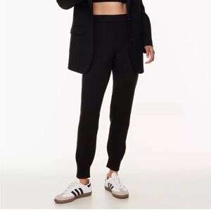 Aritzia Babaton Timo Jogger Pants in Black Small
